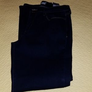 Levi's Mid Rise Skinny jeans